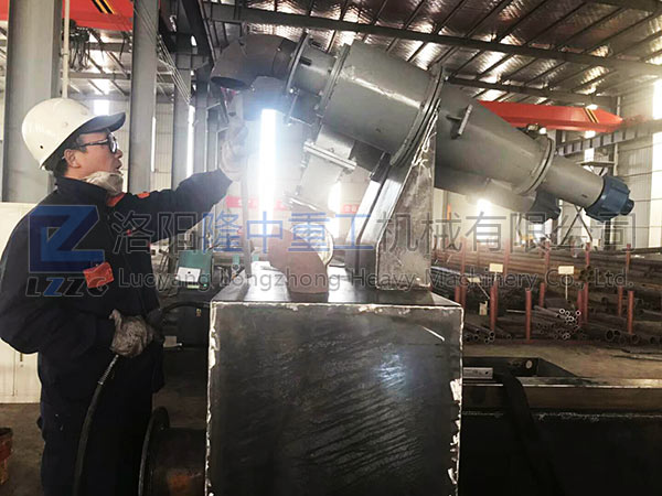 在任务岗亭受骗真担任的隆中员工