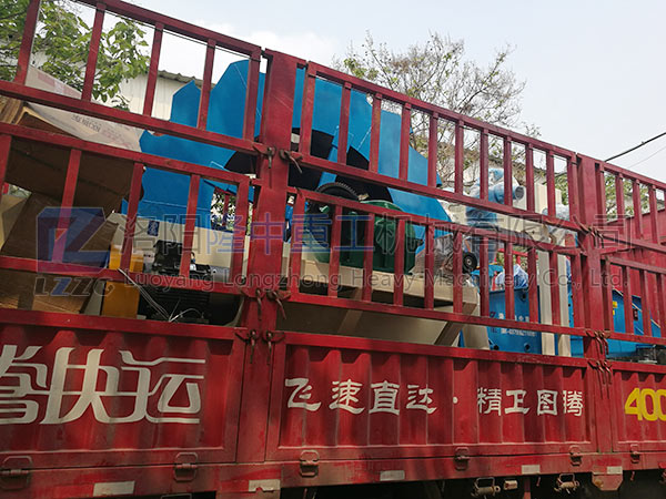 洗砂收受接管一体机刚达到现场